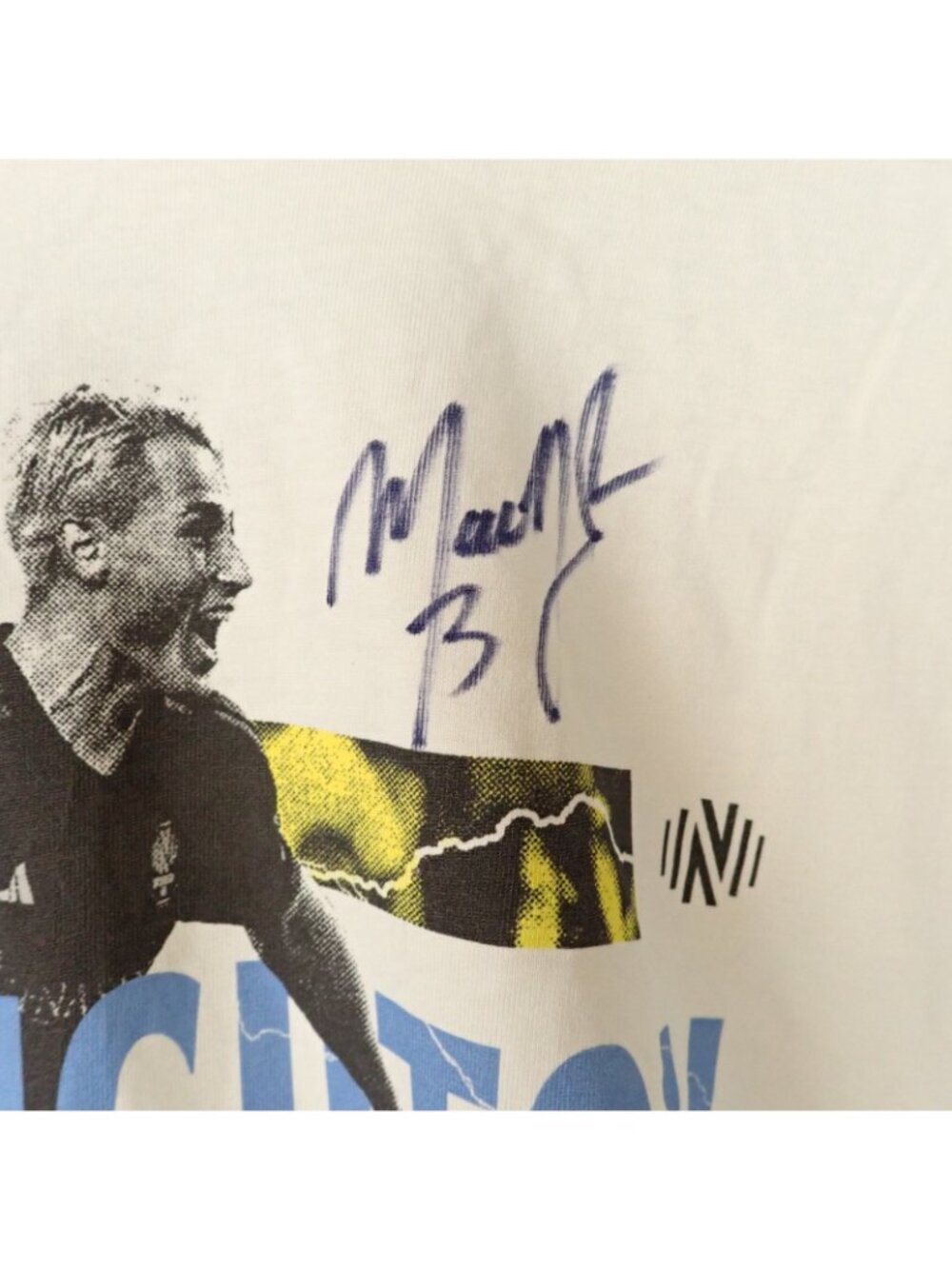 Nashville SC T-Shirt Autographed by Lukas MacNaughton – Men’s Size L - Picture 3 of 7